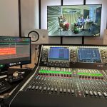 Hier sieht man das Aufnahmestudio von Steinhof, in dem der Podcast aufgenommen wurde.