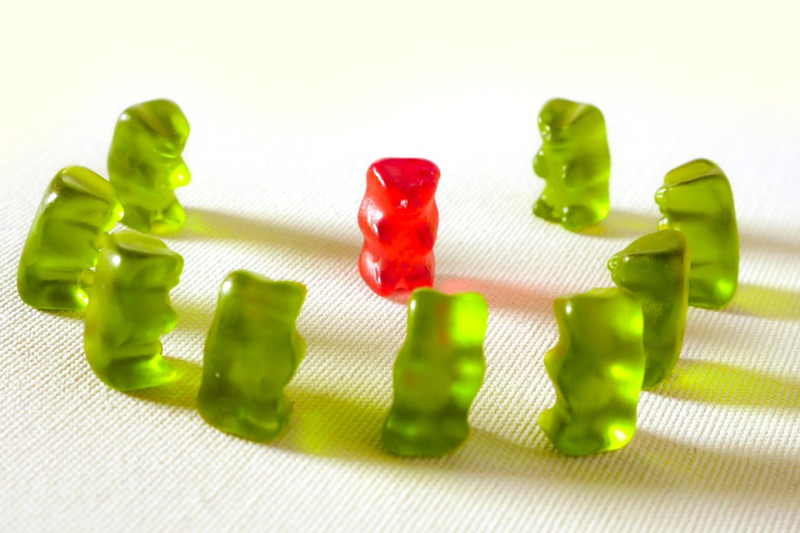 Gummibärchen die Mobbing darstellen